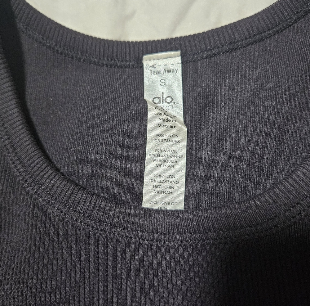 Alo Ribbed Cropped Top Small - Picture 3 of 5